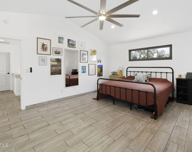 4768 W Piute Avenue - Photo Thumbnail 29