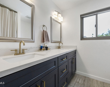 4768 W Piute Avenue - Photo Thumbnail 32