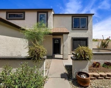 4768 W Piute Avenue - Photo Thumbnail 3