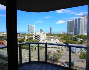121 Ne 34th Street - Photo Thumbnail 22