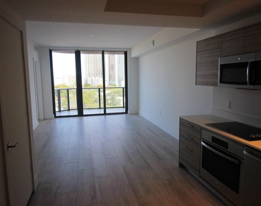 121 Ne 34th Street - Photo Thumbnail 17