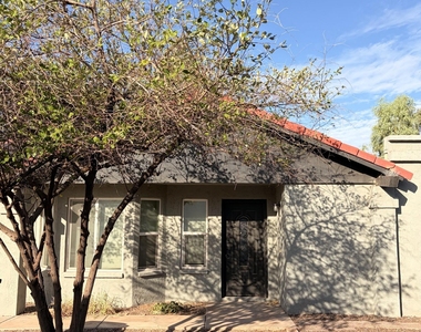 1139 W Laredo Street - Photo Thumbnail 1