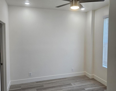 232 S Roosevelt Street - Photo Thumbnail 15