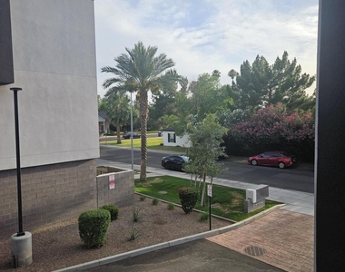 232 S Roosevelt Street - Photo Thumbnail 35