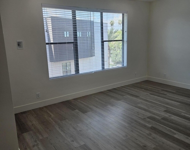 232 S Roosevelt Street - Photo Thumbnail 21