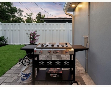 2817 Ne 9th Avenue - Photo Thumbnail 20
