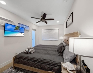 2817 Ne 9th Avenue - Photo Thumbnail 10