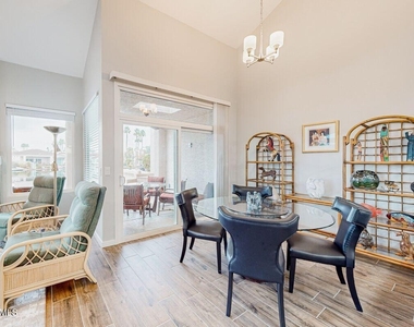 1318 W Coral Reef Drive - Photo Thumbnail 17