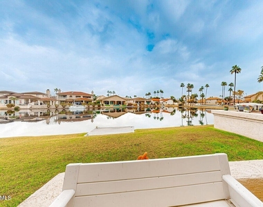 1318 W Coral Reef Drive - Photo Thumbnail 23