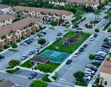 9207 W 33rd Lane - Photo Thumbnail 3