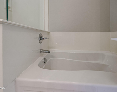 705 W Queen Creek Road - Photo Thumbnail 26