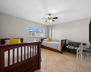 511 Bayshore Drive - Photo Thumbnail 7