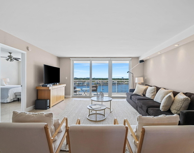511 Bayshore Drive - Photo Thumbnail 2