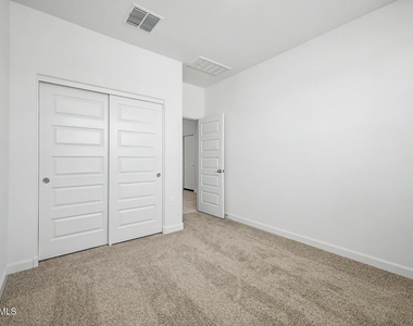 38155 W Giallo Lane - Photo Thumbnail 20