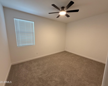 1481 N Fenway Drive - Photo Thumbnail 15