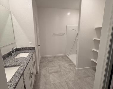 1481 N Fenway Drive - Photo Thumbnail 9