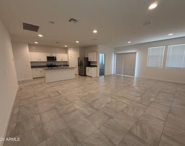 1481 N Fenway Drive - Photo Thumbnail 6