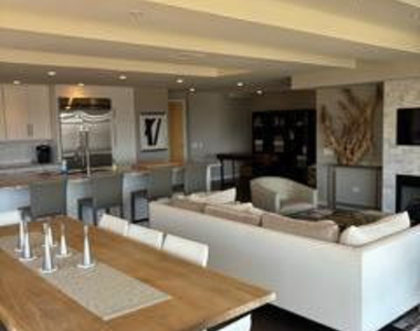 7157 E Rancho Vista Drive - Photo Thumbnail 11