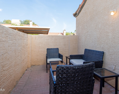5704 E Aire Libre Avenue - Photo Thumbnail 26