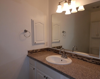 1500 W Rio Salado Parkway - Photo Thumbnail 17