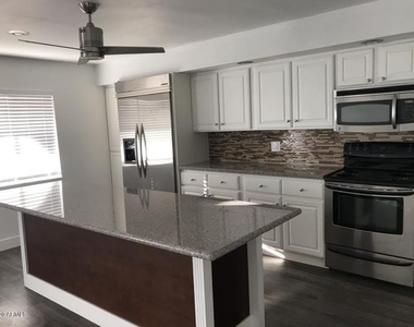 1500 W Rio Salado Parkway - Photo Thumbnail 2