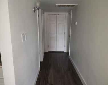 1500 W Rio Salado Parkway - Photo Thumbnail 11