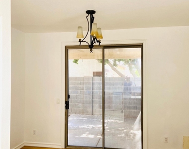 2123 N 30th Street - Photo Thumbnail 5