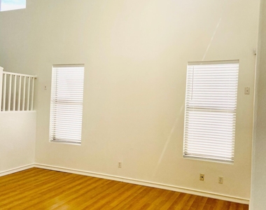 2123 N 30th Street - Photo Thumbnail 1