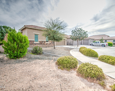 21583 E Arroyo Verde Court - Photo Thumbnail 28