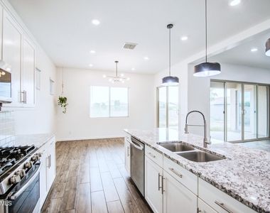 21583 E Arroyo Verde Court - Photo Thumbnail 6