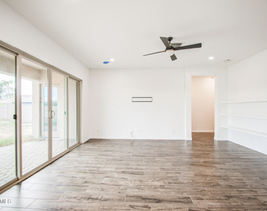 21583 E Arroyo Verde Court - Photo Thumbnail 9