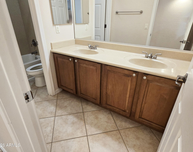 4762 E Lark Street - Photo Thumbnail 23