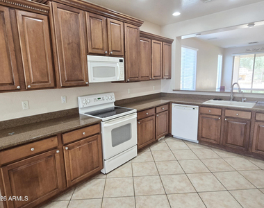 4762 E Lark Street - Photo Thumbnail 9