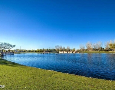4762 E Lark Street - Photo Thumbnail 45