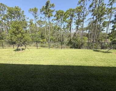6560 Se Park Trace Drive - Photo Thumbnail 1