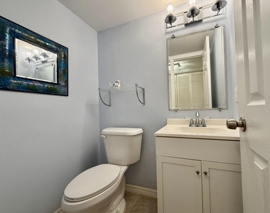 28 Ventnor B Drive - Photo Thumbnail 8