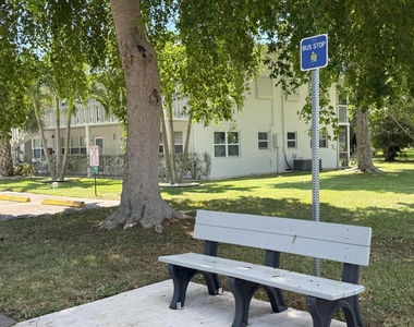 28 Ventnor B Drive - Photo Thumbnail 17