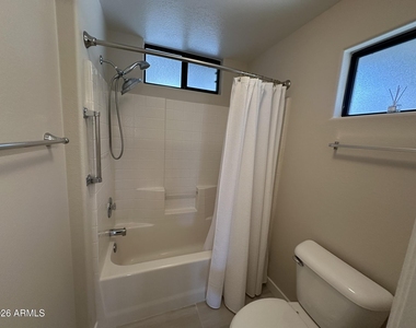10401 N Saguaro -- - Photo Thumbnail 11