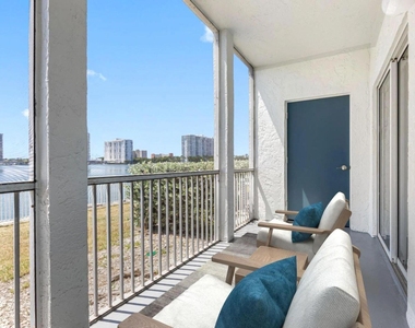 17900 Ne 31st Court - Photo Thumbnail 13