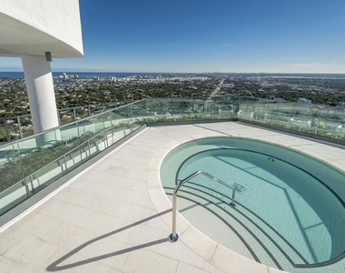 500 E Las Olas Boulevard - Photo Thumbnail 19