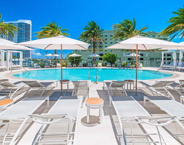 500 E Las Olas Boulevard - Photo Thumbnail 3