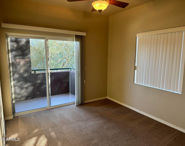1117 E 8th Street - Photo Thumbnail 10