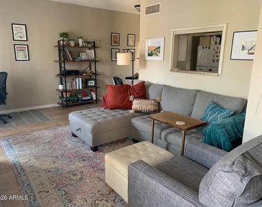 4813 N 73rd Street - Photo Thumbnail 6