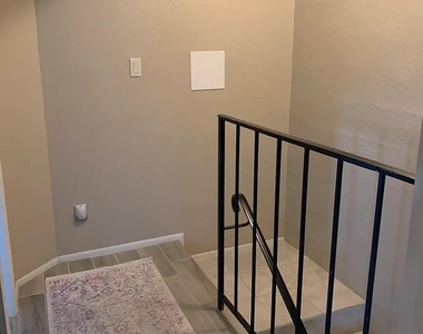 4813 N 73rd Street - Photo Thumbnail 16