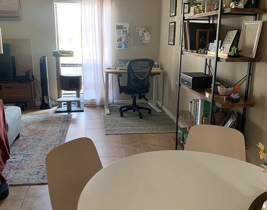 4813 N 73rd Street - Photo Thumbnail 8