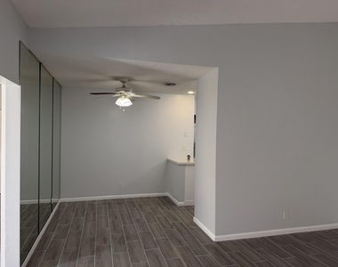 1501 Waterview Circle - Photo Thumbnail 6