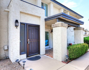 812 E Eugie Avenue - Photo Thumbnail 1