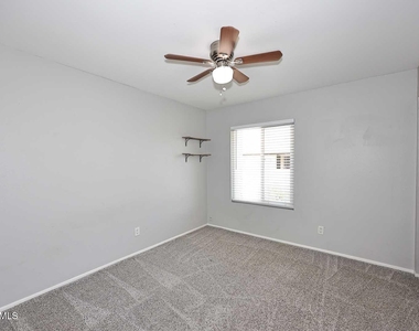 812 E Eugie Avenue - Photo Thumbnail 15