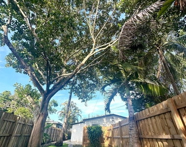 1529 Nw 4th Avenue - Photo Thumbnail 10