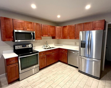 1529 Nw 4th Avenue - Photo Thumbnail 9
